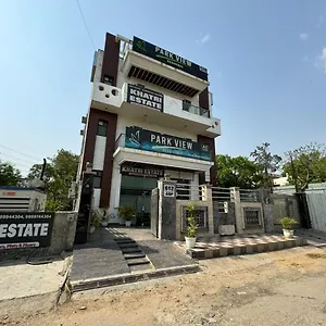  Guest house Parkview Residency India